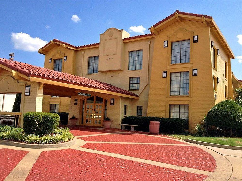 Мотель Baymont By Wyndham Tulsa Broken Arrow Экстерьер фото