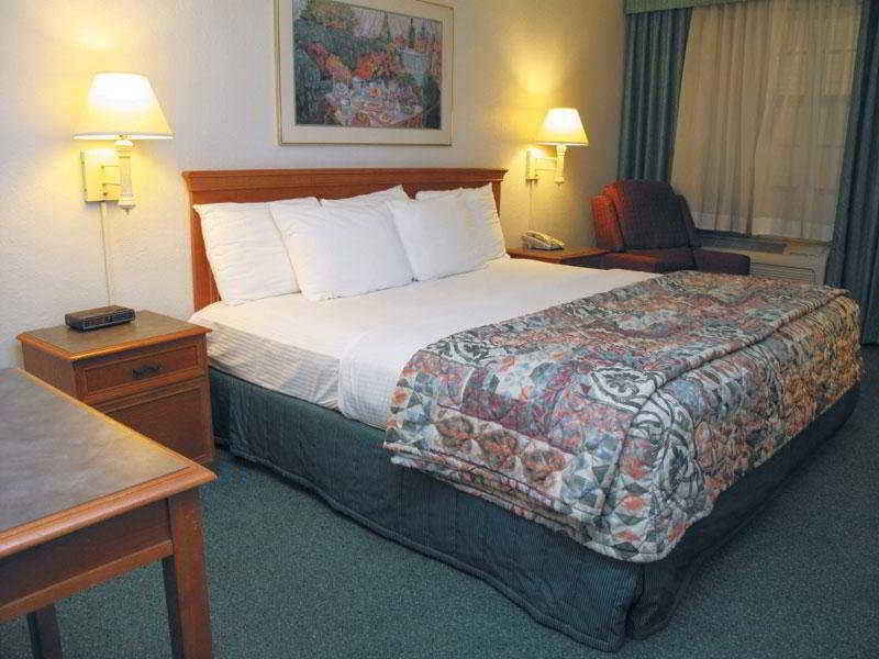 Мотель Baymont By Wyndham Tulsa Broken Arrow Номер фото